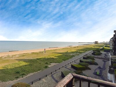 2 bedroom  Flat for sale