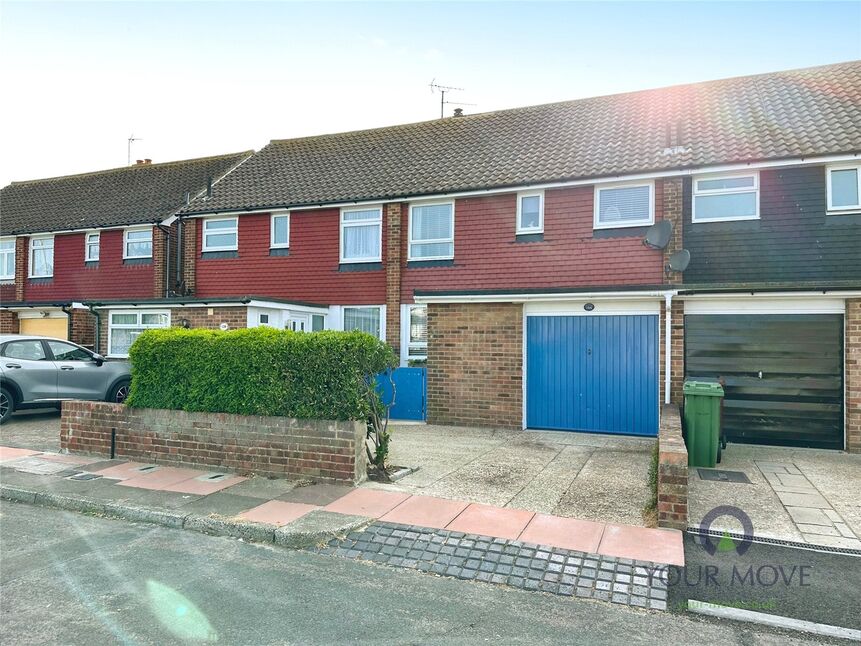 3 bedroom Mid Terrace House for sale