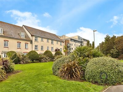 4 bedroom Mid Terrace House for sale