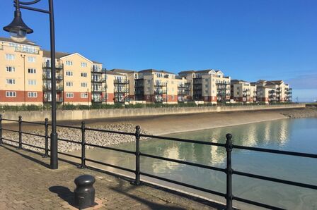 2 bedroom  Flat for sale