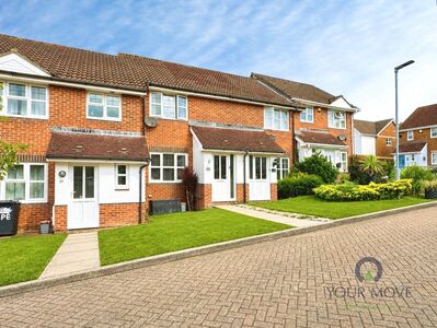 2 bedroom Mid Terrace House for sale