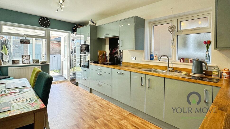 Kitchen / Dining Room