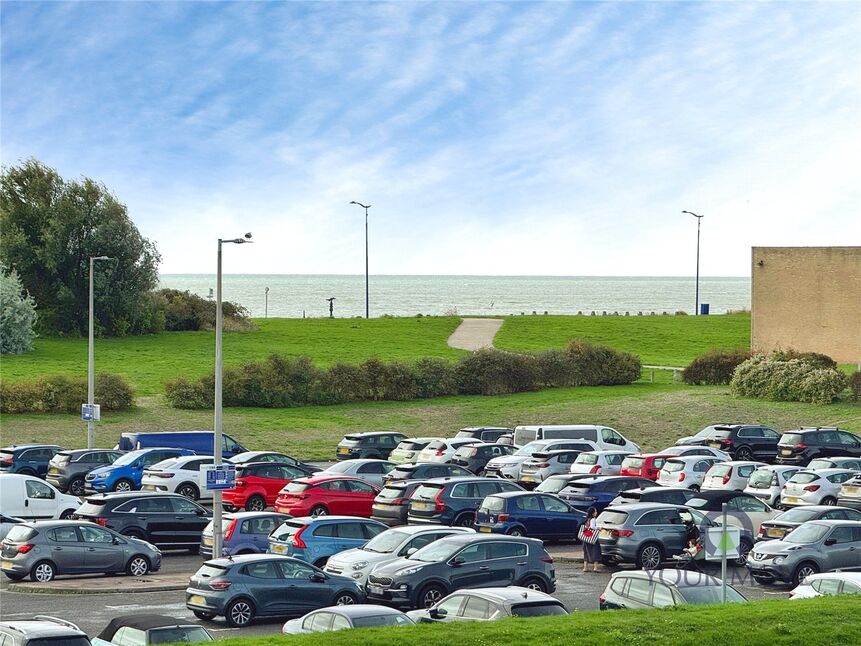 Main image of 2 bedroom Flat for sale, Collingwood Close, Eastbourne, East Sussex, BN23