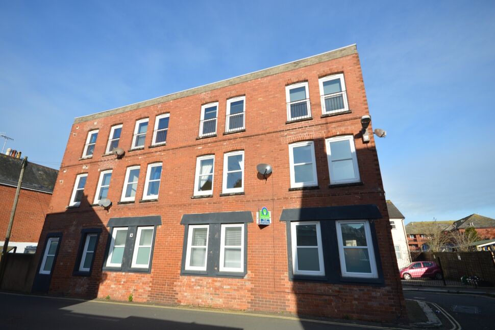 Main image of 2 bedroom Flat to rent, Church Street, Exmouth, Devon, EX8