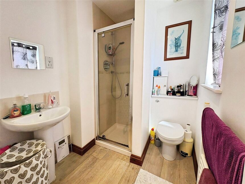 En-Suite 1