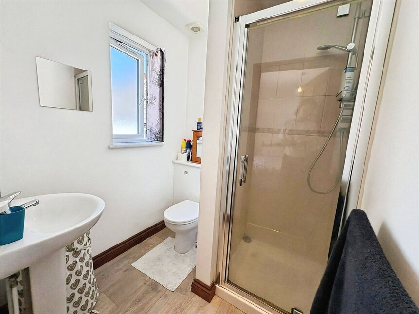 En-Suite 2