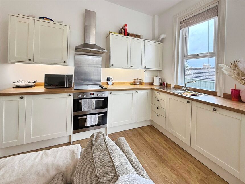 Kitchen / Living Room