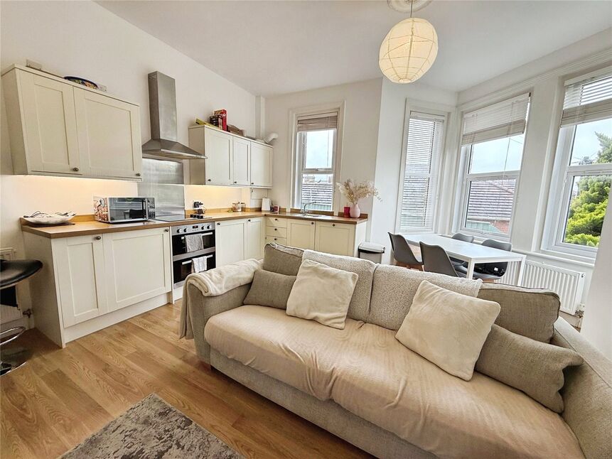 Kitchen / Living Room