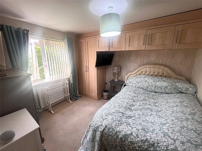 2 bedroom Flat for sale, Douglas Avenue, Exmouth, EX8 £300,000