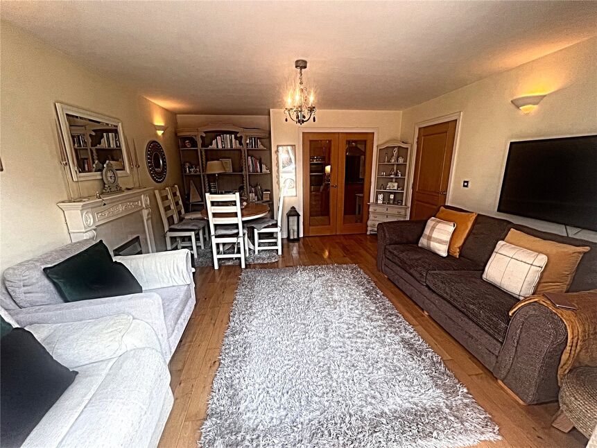 2 bedroom Flat for sale, Douglas Avenue, Exmouth, EX8 £300,000