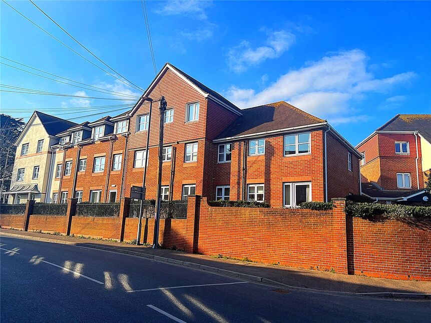 1 bedroom Flat for sale, Littleham Road, Exmouth, EX8 £70,000