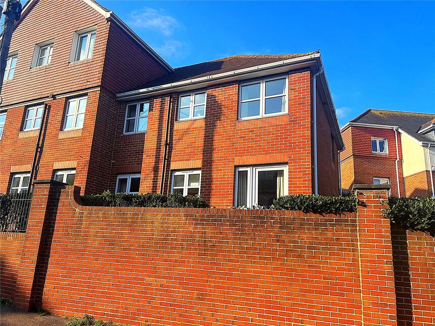 1 bedroom Flat for sale, Littleham Road, Exmouth, EX8 £70,000