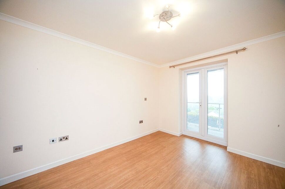 2 bedroom Flat for sale, Foxholes Hill, Exmouth, EX8 £320,000