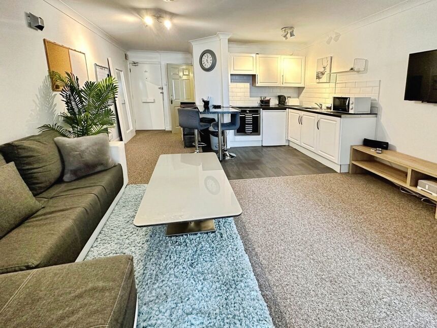 Living Room / Kitchen