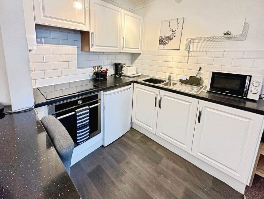 Living Room / Kitchen