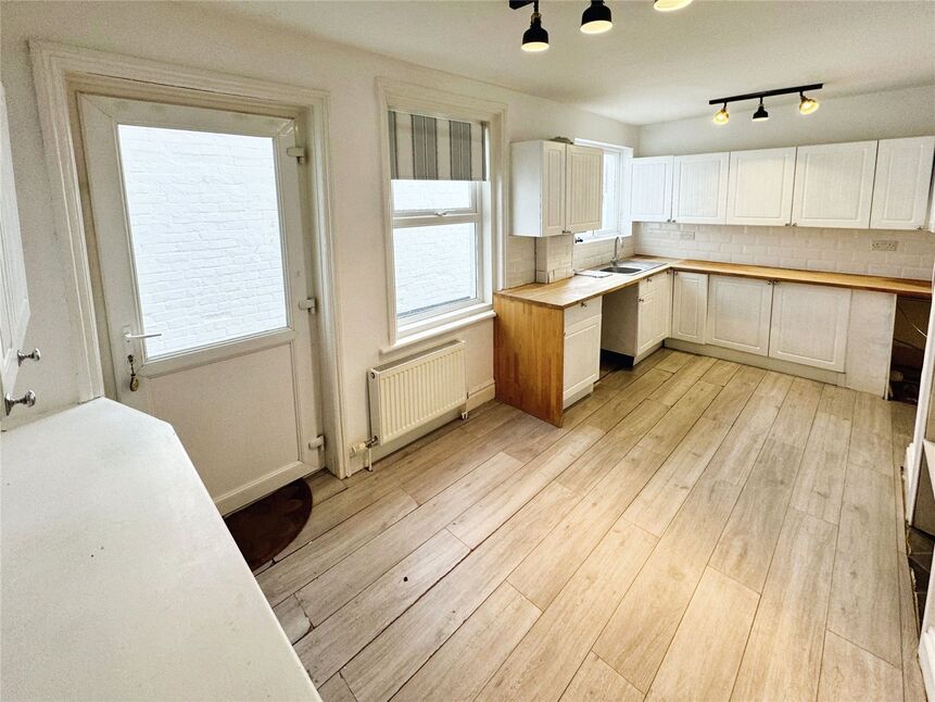 4 bedroom Mid Terrace House for sale, Camperdown Terrace, Exmouth, EX8