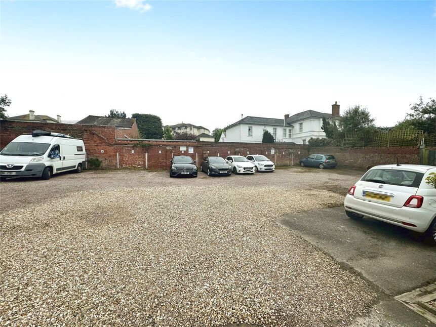 2 bedroom Flat for sale, Hartley Road, Exmouth, EX8 £155,000