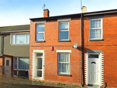 Rosebery Road, 2 bedroom Mid Terrace House to rent, £1,100 pcm