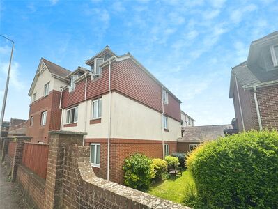 Littleham Road, 2 bedroom  Flat for sale, £115,000