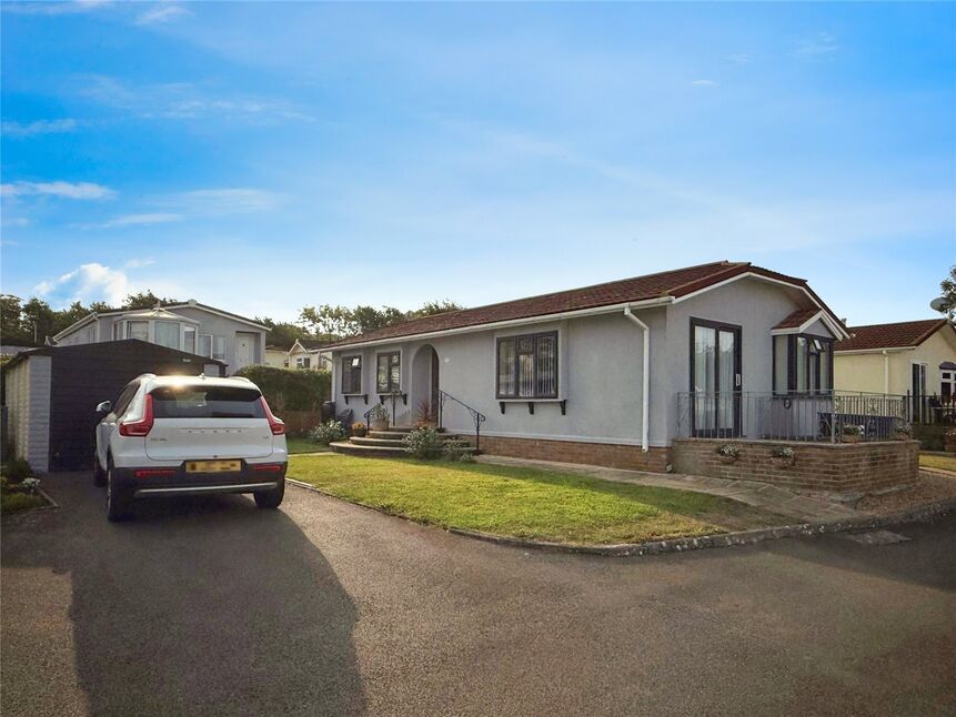 2 bedroom Detached Property for sale
