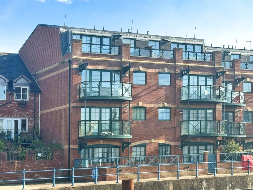 Main image of 2 bedroom Flat for sale, Victoria Road, Exmouth, Devon, EX8