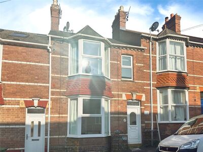 2 bedroom Mid Terrace House for sale