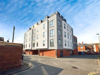 2 bedroom  Flat for sale
