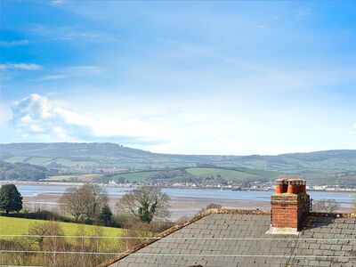 Victoria Gardens, 4 bedroom Detached House for sale, £425,000