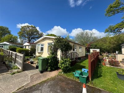 Valley Road, 2 bedroom  Property for sale, £155,000