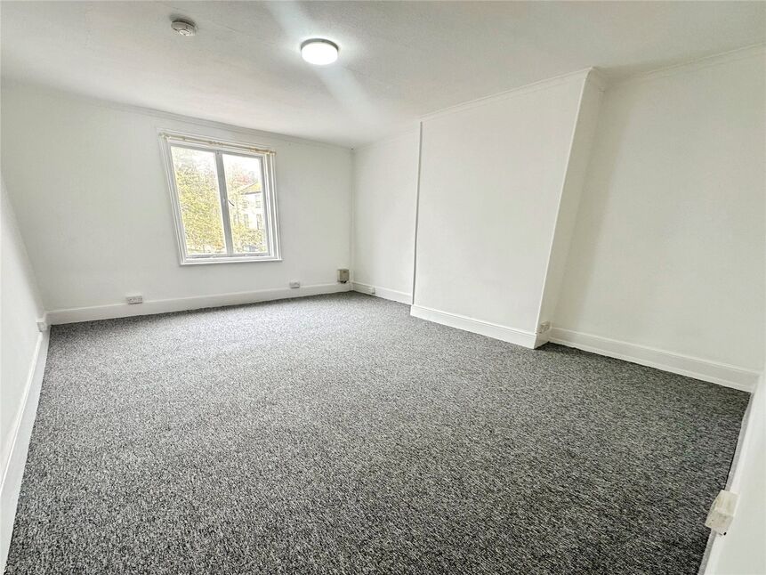 Main image of 2 bedroom Flat to rent, The Strand, Exmouth, Devon, EX8
