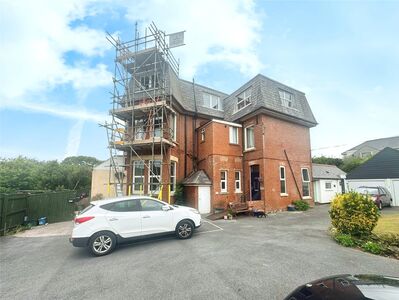 Maer Lane, 2 bedroom  Flat for sale, £190,000
