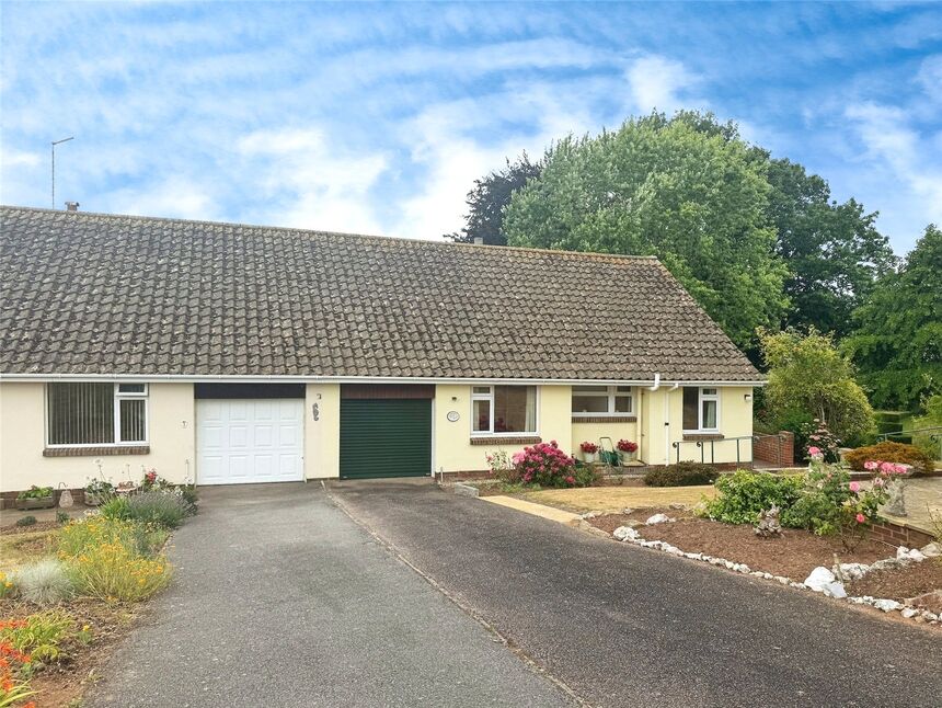 2 bedroom Semi Detached Bungalow for sale