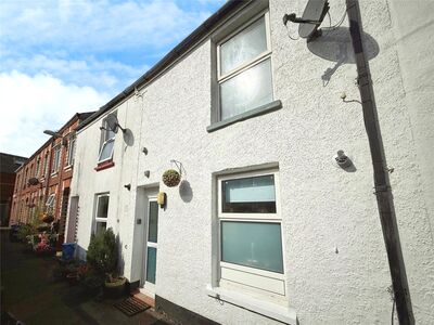 Shute Meadow Street, 2 bedroom Mid Terrace House to rent, £1,000 pcm