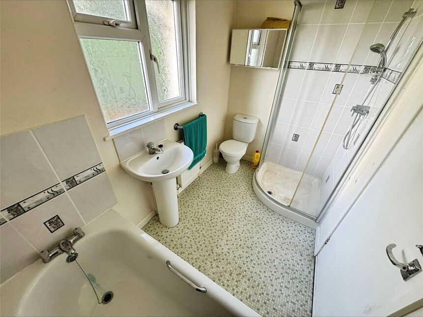 Bath / Shower Room