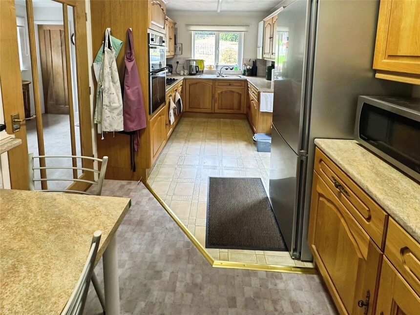 Kitchen / Breakfast Room