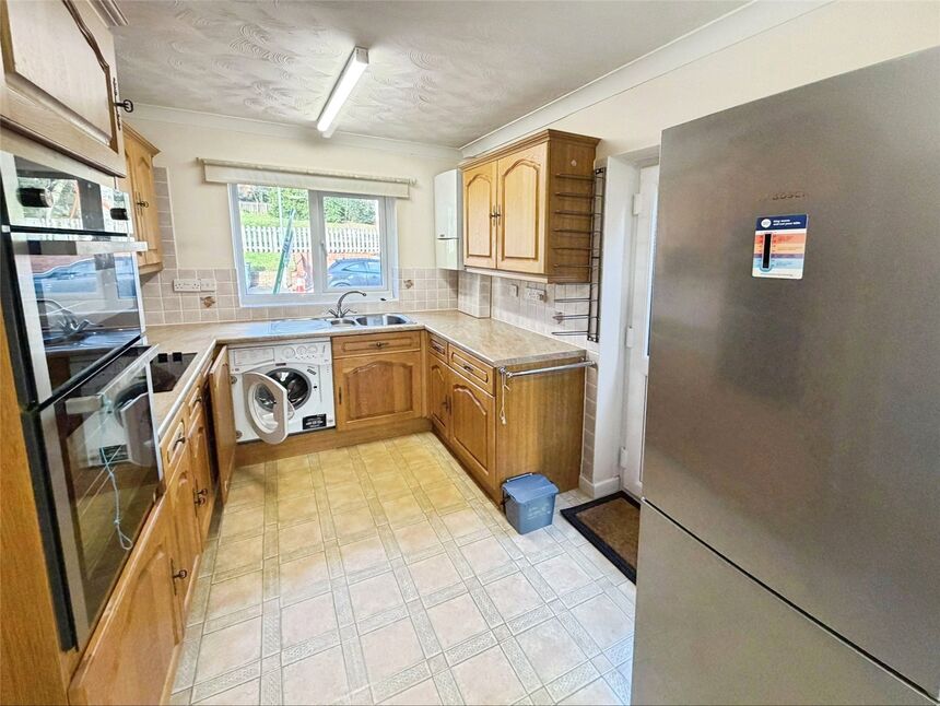 Kitchen / Breakfast Room