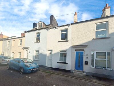 Charles Street, 2 bedroom Mid Terrace House for sale, £220,000