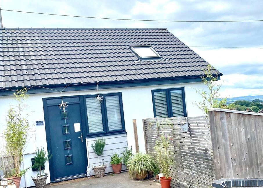 2 bedroom Semi Detached Bungalow for sale