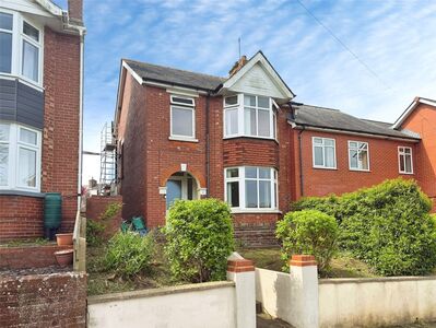 Marpool Hill, 3 bedroom End Terrace House for sale, &pound;325,000