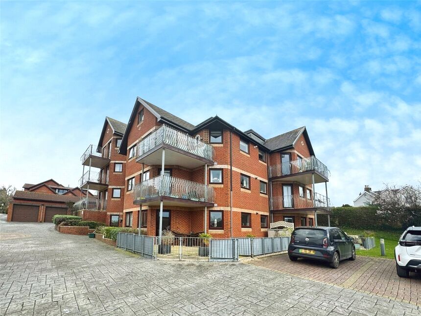 Main image of 2 bedroom Flat for sale, Raddenstile Lane, Exmouth, Devon, EX8