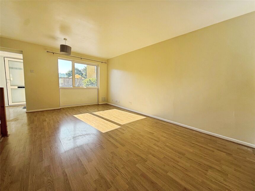 Living Room / Kitchen