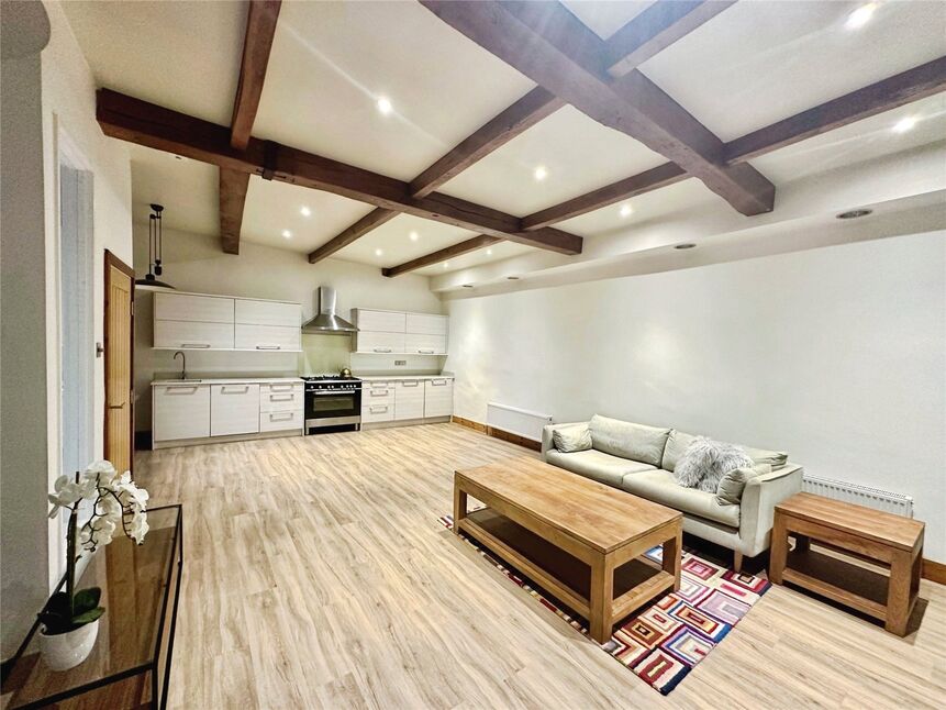 Kitchen / Living Room