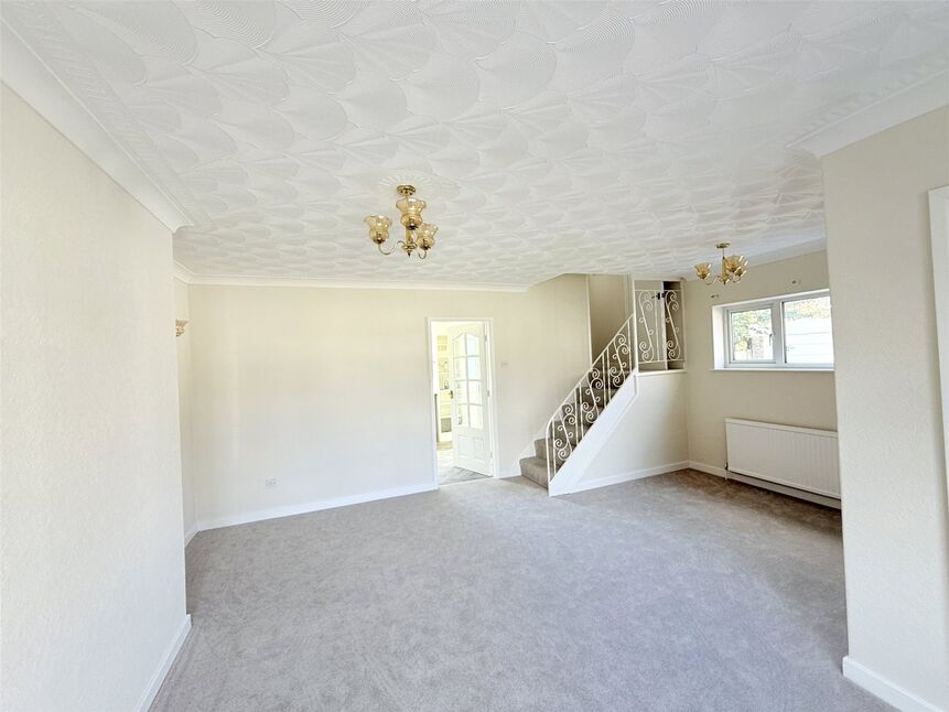 Living Room / Dining room