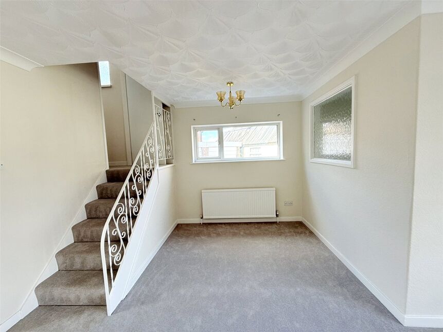 Living Room / Dining room