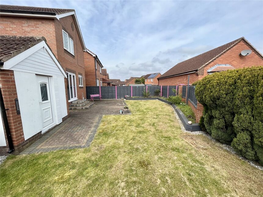 3 bedroom Detached House for sale, Ivy Park Road, Goole, DN14 £205,000