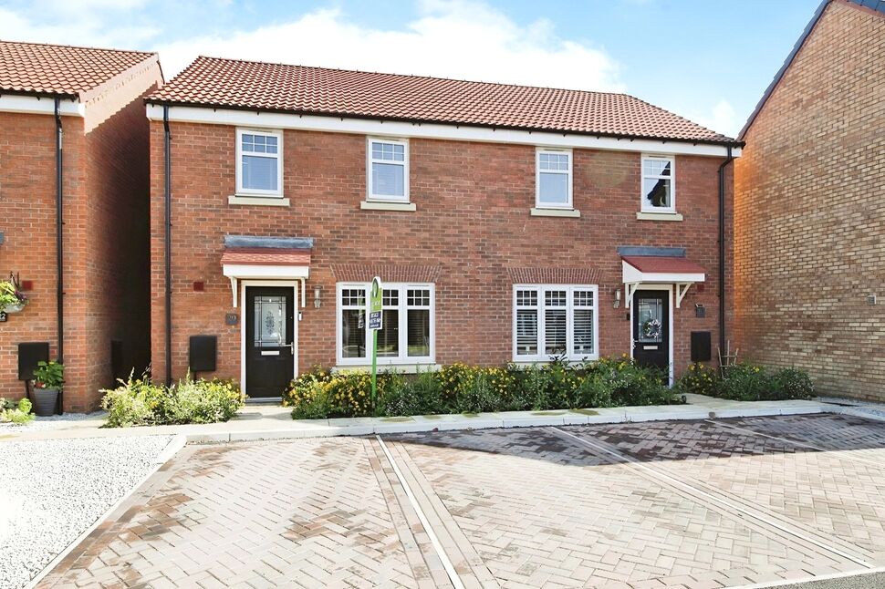 3 bedroom Semi Detached House for sale, Agar Crescent, Howden, DN14 £