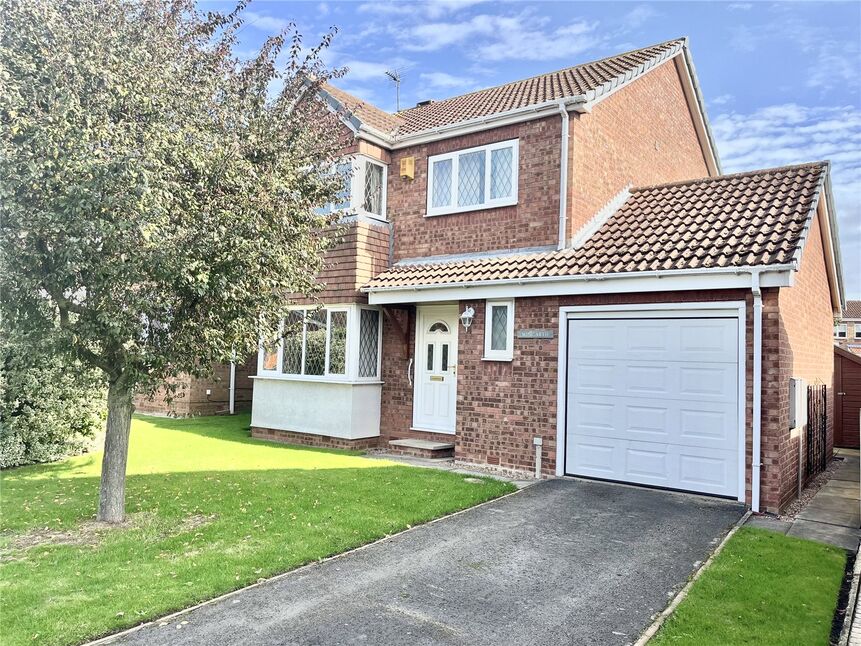 4 bedroom Detached House for sale, Kirkham Court, Goole, DN14 £250,000