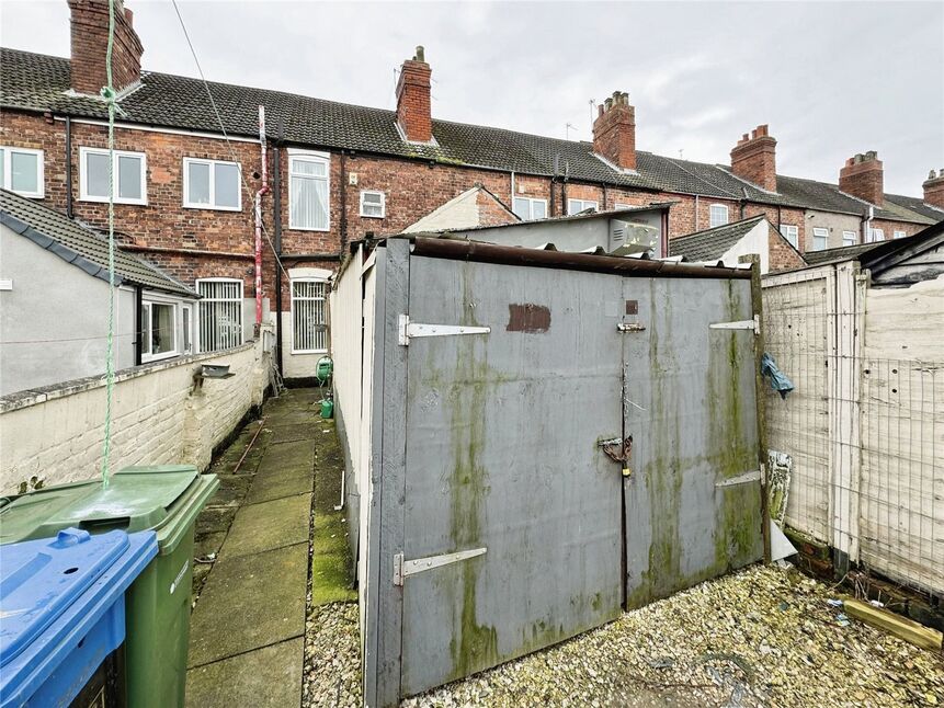 3 bedroom Mid Terrace House for sale, Second Avenue, Goole, DN14 £55,000