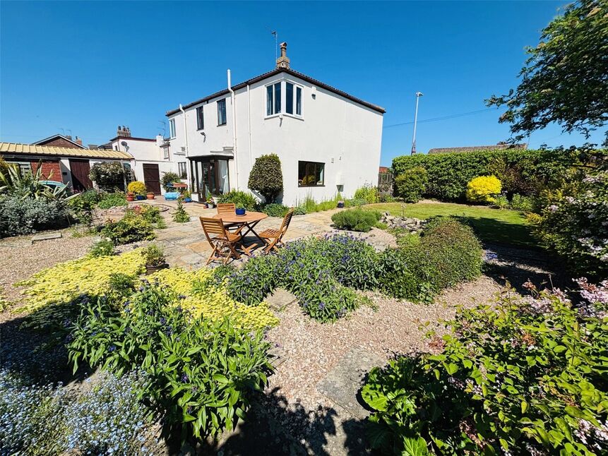 Main image of 4 bedroom Detached House for sale, High Street, Hook, East Yorkshire, DN14