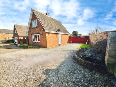 Station Road, 3 bedroom Detached House for sale, £225,000